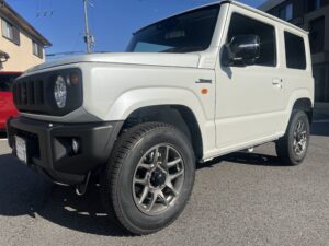 ジムニー純正エンブレムが付いている全体写真