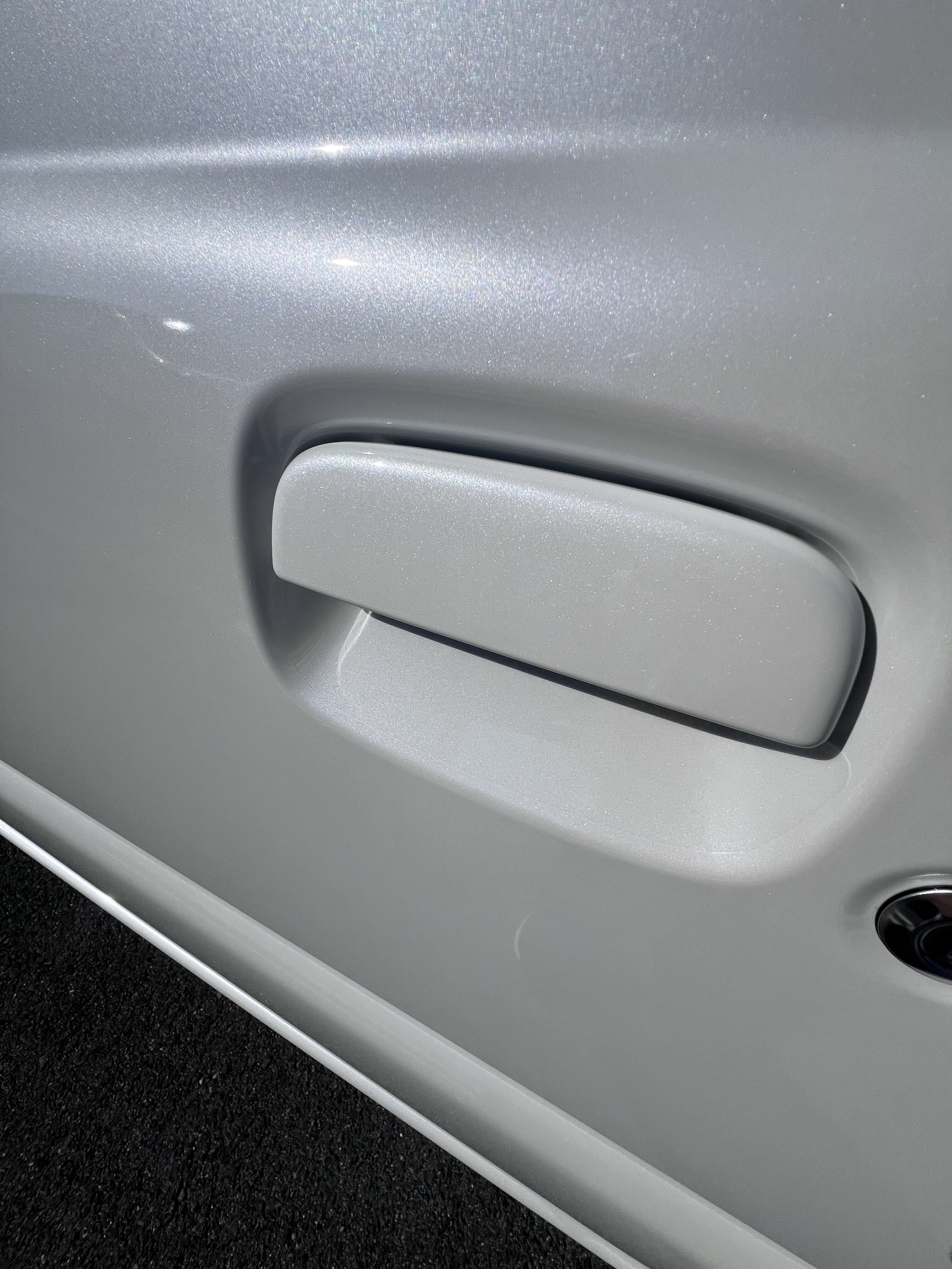 きれいに貼れたジムニードア保護フィルム